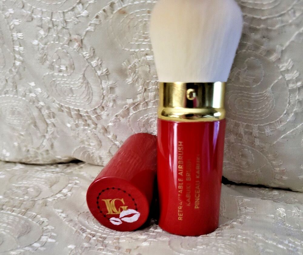 Laura Geller Retractable Airbrush Kabuki Brush for All Face Makeup NEW
